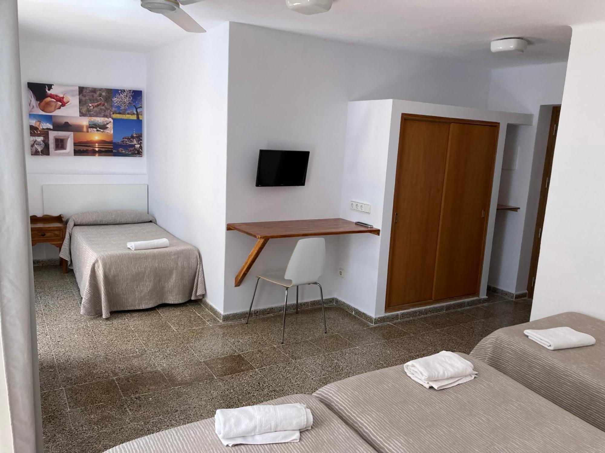 Hostal Las Nieves Ibiza Town Ngoại thất bức ảnh