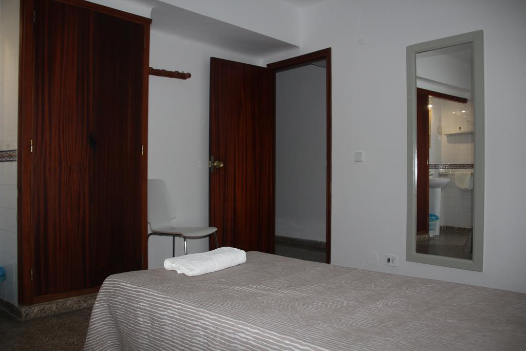 Hostal Las Nieves Ibiza Town Ngoại thất bức ảnh