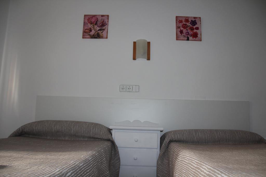 Hostal Las Nieves Ibiza Town Ngoại thất bức ảnh